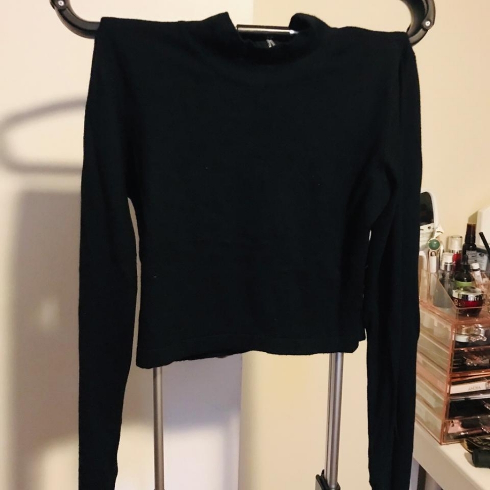 Zip Up Long sleeve Crop Top